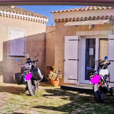 Petite Maison Meublee Entre Avignon Et Carpentras Morieres-les-Avignon Dış mekan fotoğraf